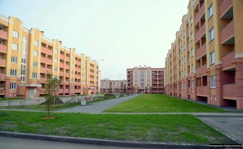Стоят квартиры в южном городе