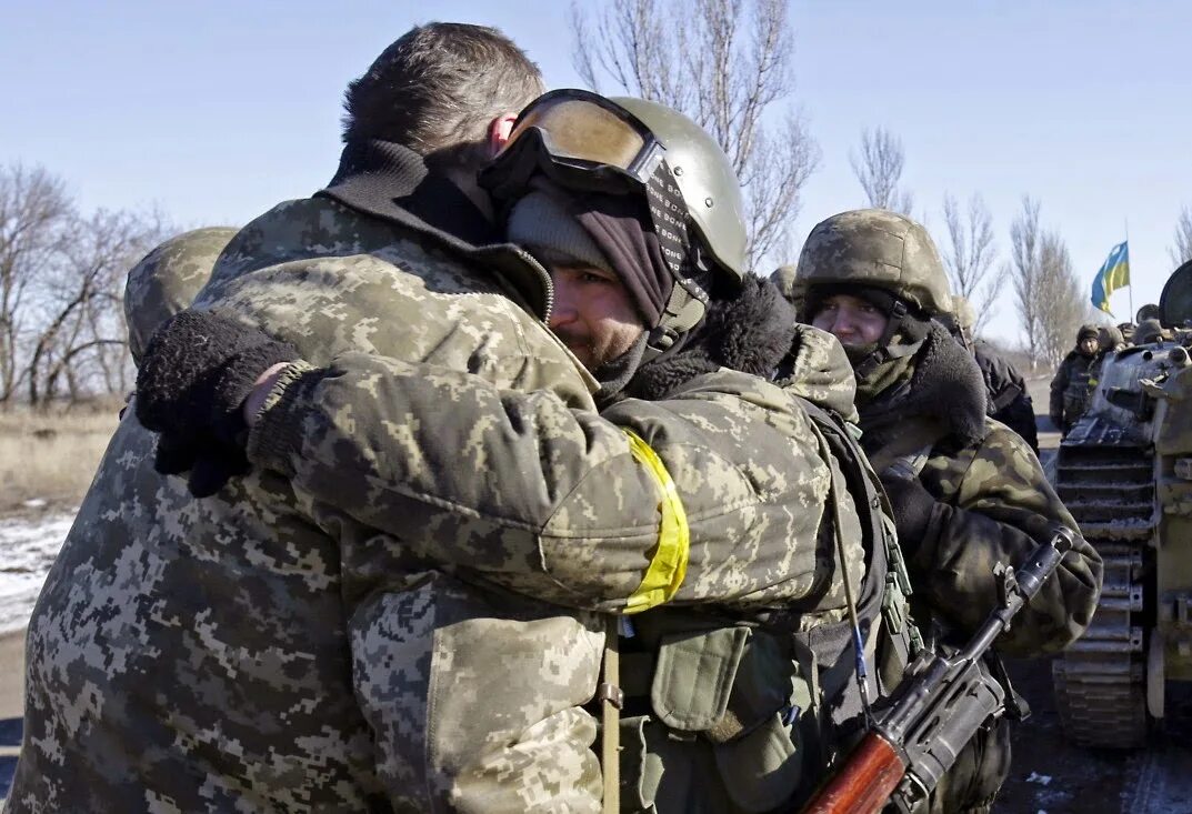 Дебальцево русские солдаты. Донбасс 2014 дебальцево. Дебальцево 2014. Дебальцево прогнозы. Донбасс дебальцево котел.