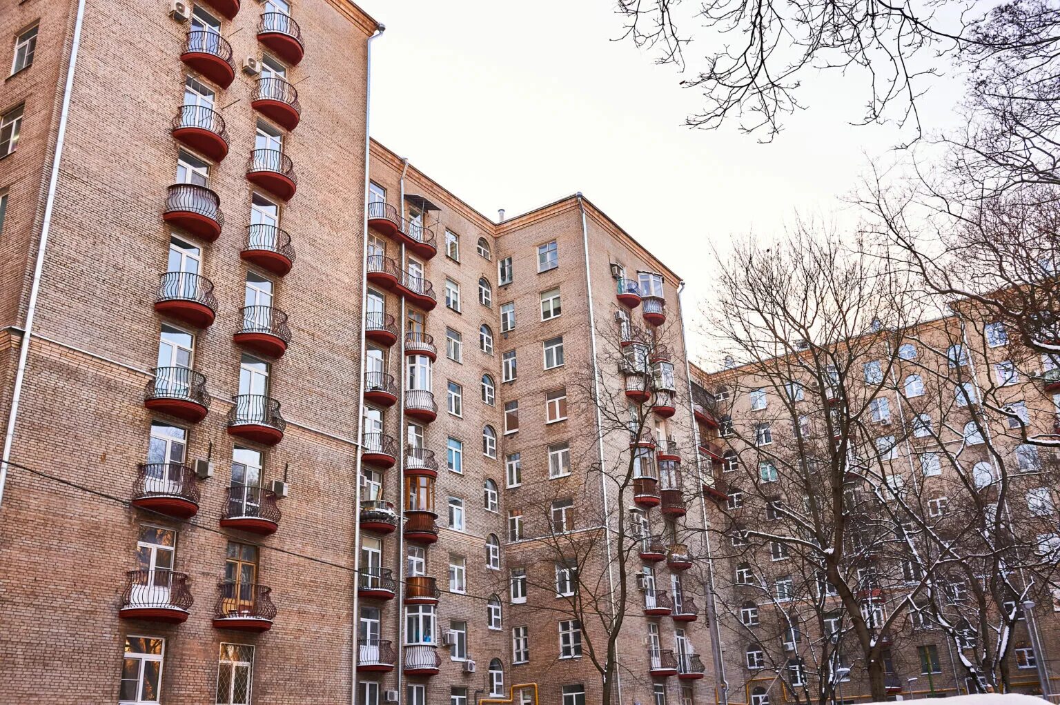 Пятиэтажки в Москве. Дома в Москве. Реконструкция фасада.