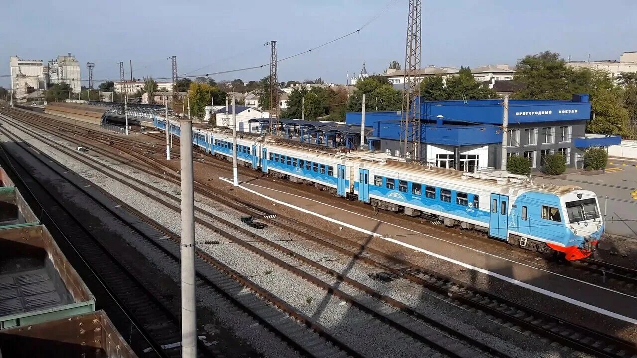поезд джанкой вокзал. поезд джанкой вокзал. электричка джанкой феодосия. станция джанкой крым. джанкой москва поезд.