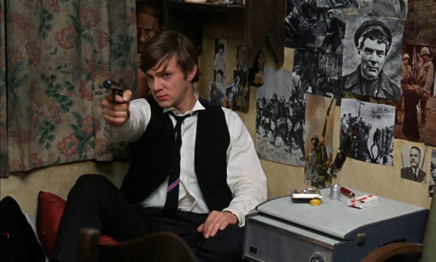 "если…" (линдсей андерсон, 1968). If movie. If movie. If movie. "если…" (линдсей андерсон, 1968).