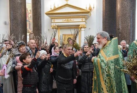 Отметить воскресенье