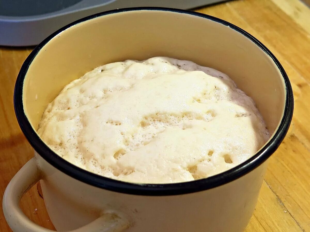 Опара для кулича. Консистенция опары. Приготовление опары. Опара для кулича. Как поставить опару для теста для куличей.