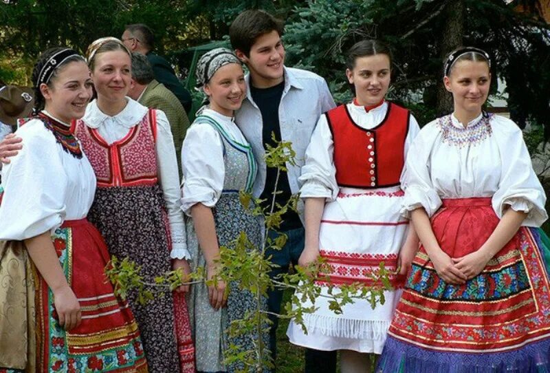 Венгры фото. Мадьяры и венгры. венгрия мадьяры. венгры мадьяры внешность. мадьяры народность венгрия.