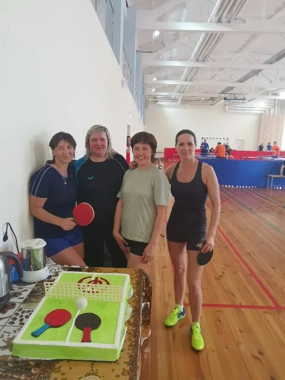 Атмосфера на спортивных соревнованиях. Кубок. Соревнования среди инвалидов спонсоры. Спорт и здоровье. Фмк игра.