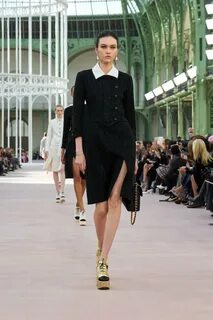 00018-chanel-spring-2025-ready-to-wear-credit-gorunway.webp ImageBan.ru - Надёжн