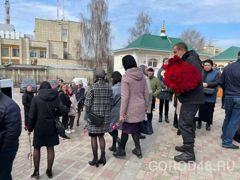 Оригинальное прощание. В Липецке простились с Алексеем Болотиным. В Липецке простились с погибшим Алексеем Чесноковым.