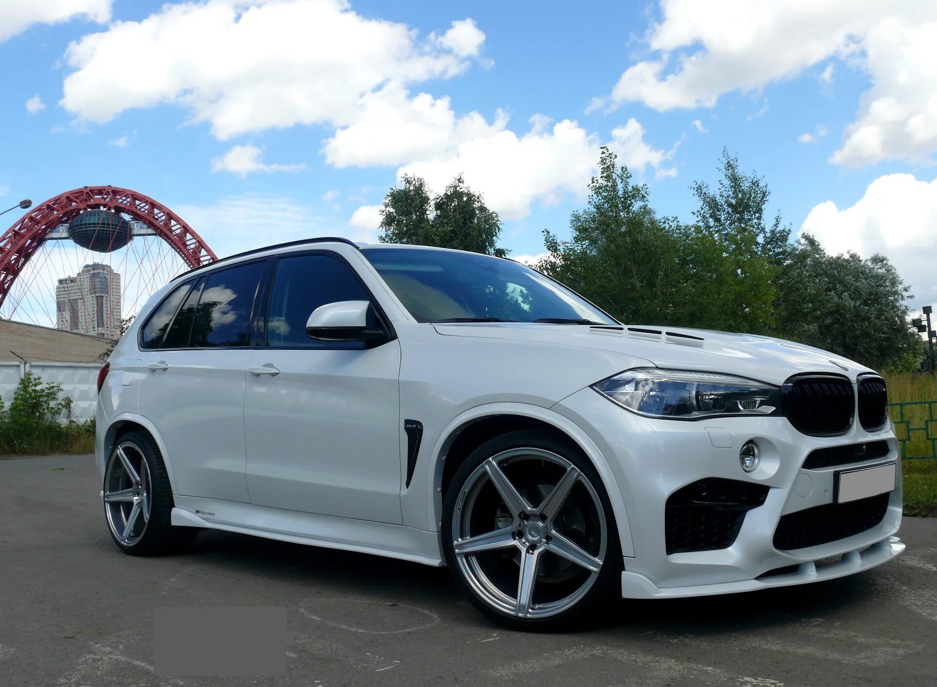 Тюнинг BMW X5 f15, купить обвес БМВ X5 f15 в Москве Renegade Design