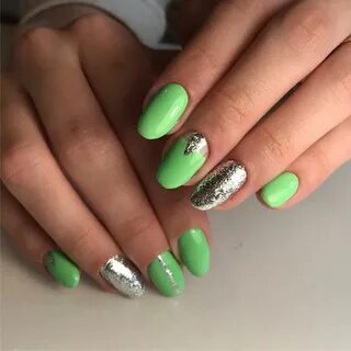 Зелено серебристый маникюр