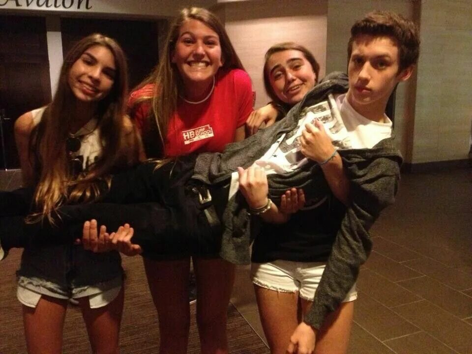 They carry he carries. Troye Sivan and Fans. Baby ship carry him.
