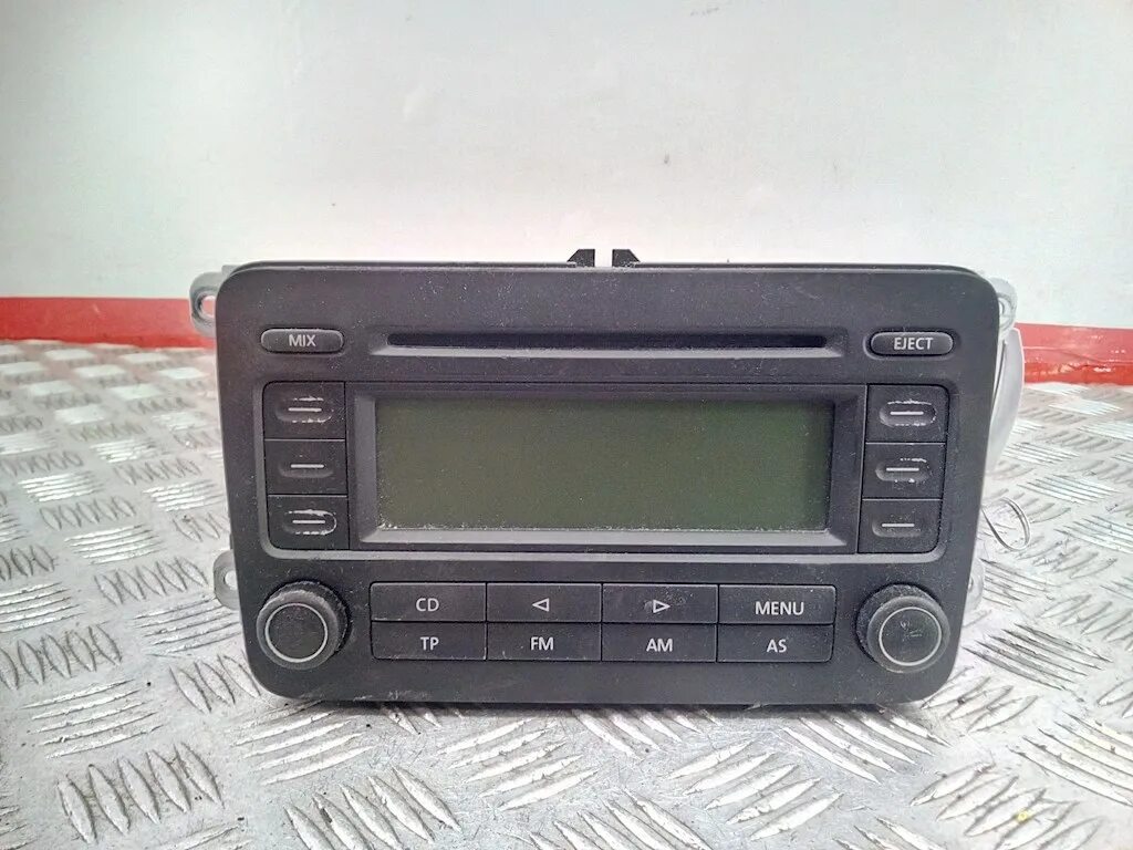 Магнитола vw caddy 2008. Магнитола на фольксваген кадди 2008. Магнитола volkswagen caddy 3. Магнитола фольксваген кадди. Магнитола на фольксваген кадди 2008.