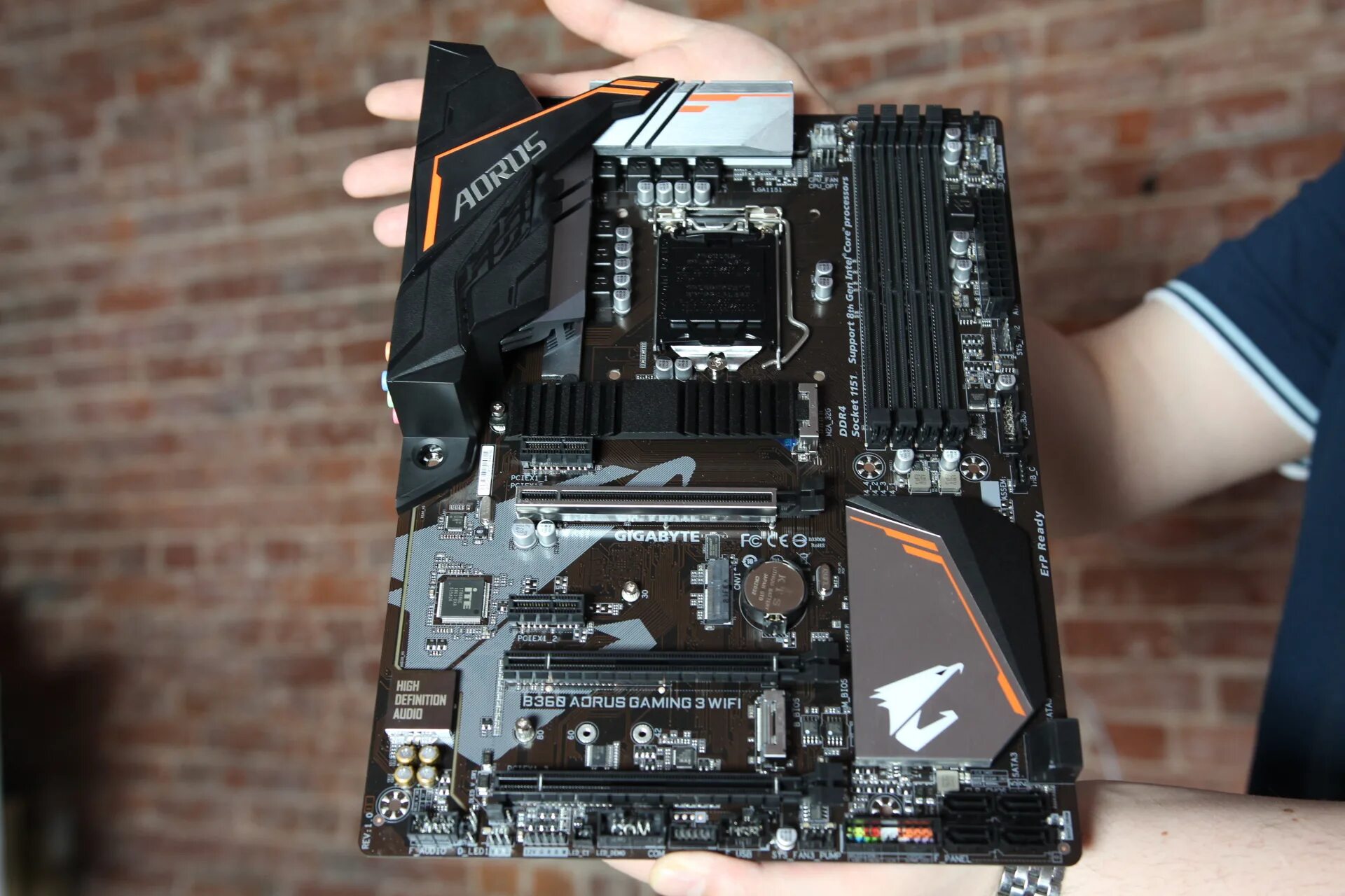 B360 gaming 3. Gigabyte b360. B360 AORUS Gaming 3. Gigabyte b360 AORUS Gaming. Gigabyte b360 AORUS Gaming 3 WIFI.