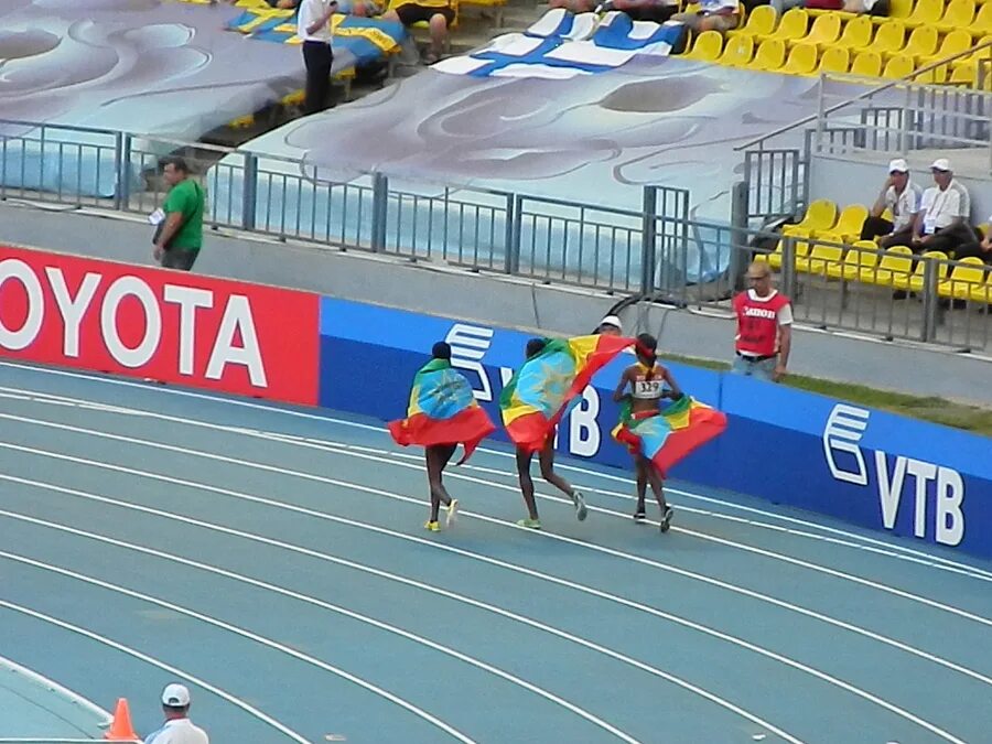 Королева спорта магазин. Королева спорта называевск 2010. Королева спорта. Титул королевы спорта. Королева спорта атрачи.