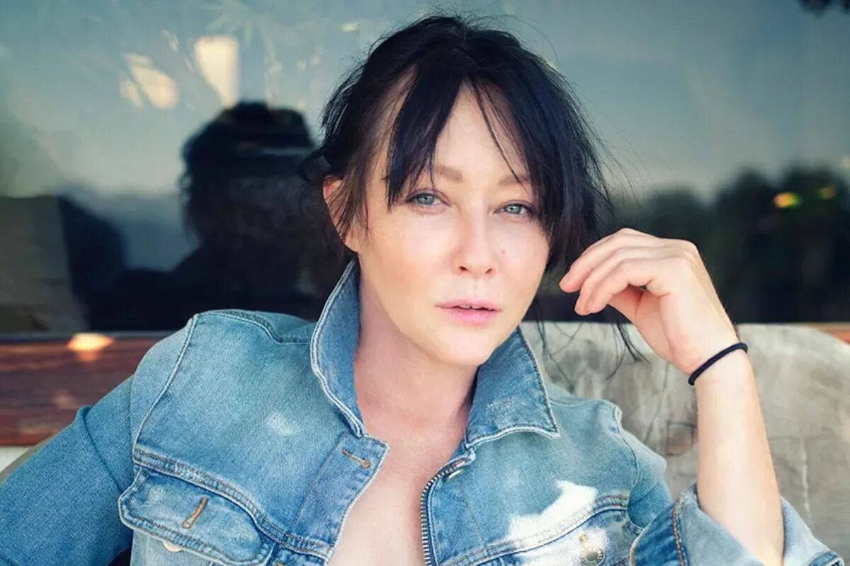 Шеннен доэрти 2024. Шэннен гилберт. Шэннен доэрти 2023. Шэннен доэрти. Шеннен доэрти 90210.