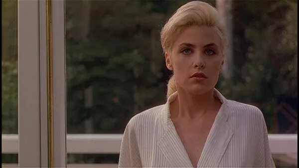 Слияние двух лун. Слияние двух лун фильм 1988. шерилин фенн слияние 2 лун. шерли фен слияние двух лун. слияние двух лун 1988 шерилин фенн.