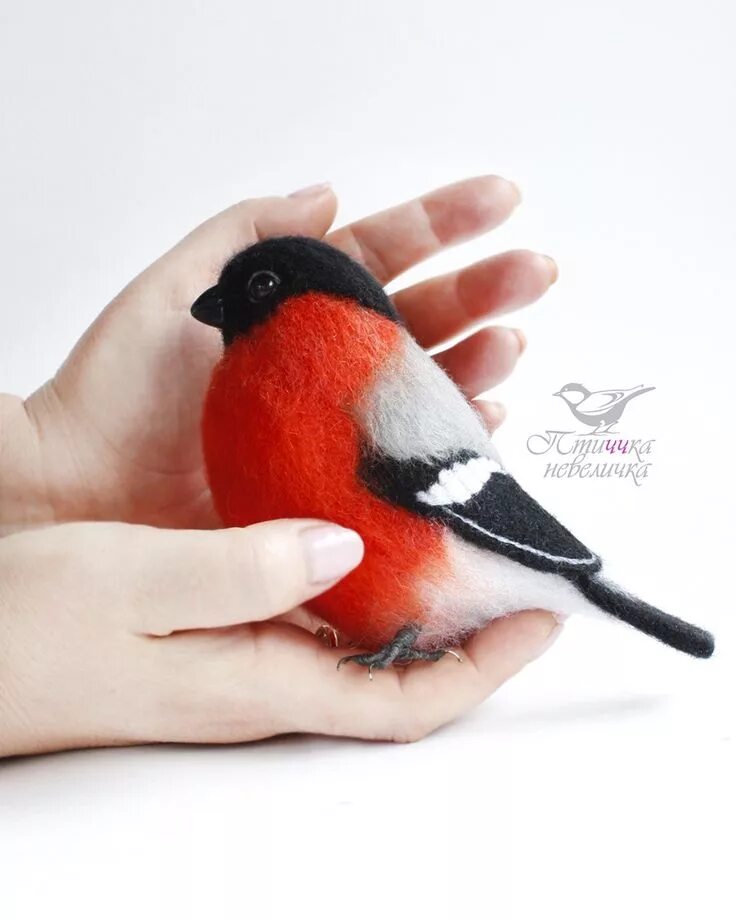 Снегирь валяный из шерсти. Снегирь из шерсти для валяния. Снегирь валяный. Снегирь валяный. Снегирь валяный из шерсти.
