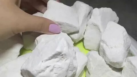 Ломают мел