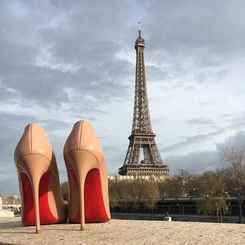 Туфли на каблуке. Красивые туфли. Туфли на высоком каблуке. Дом каблук. Туфли christian louboutin.