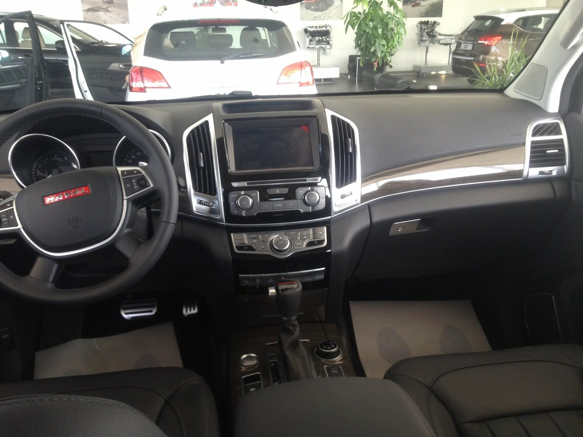 Как установить ютуб на хавал. Haval h1. хавал н9 премиум. хавал н5 подстаканники. хавал н6 центральная панель.