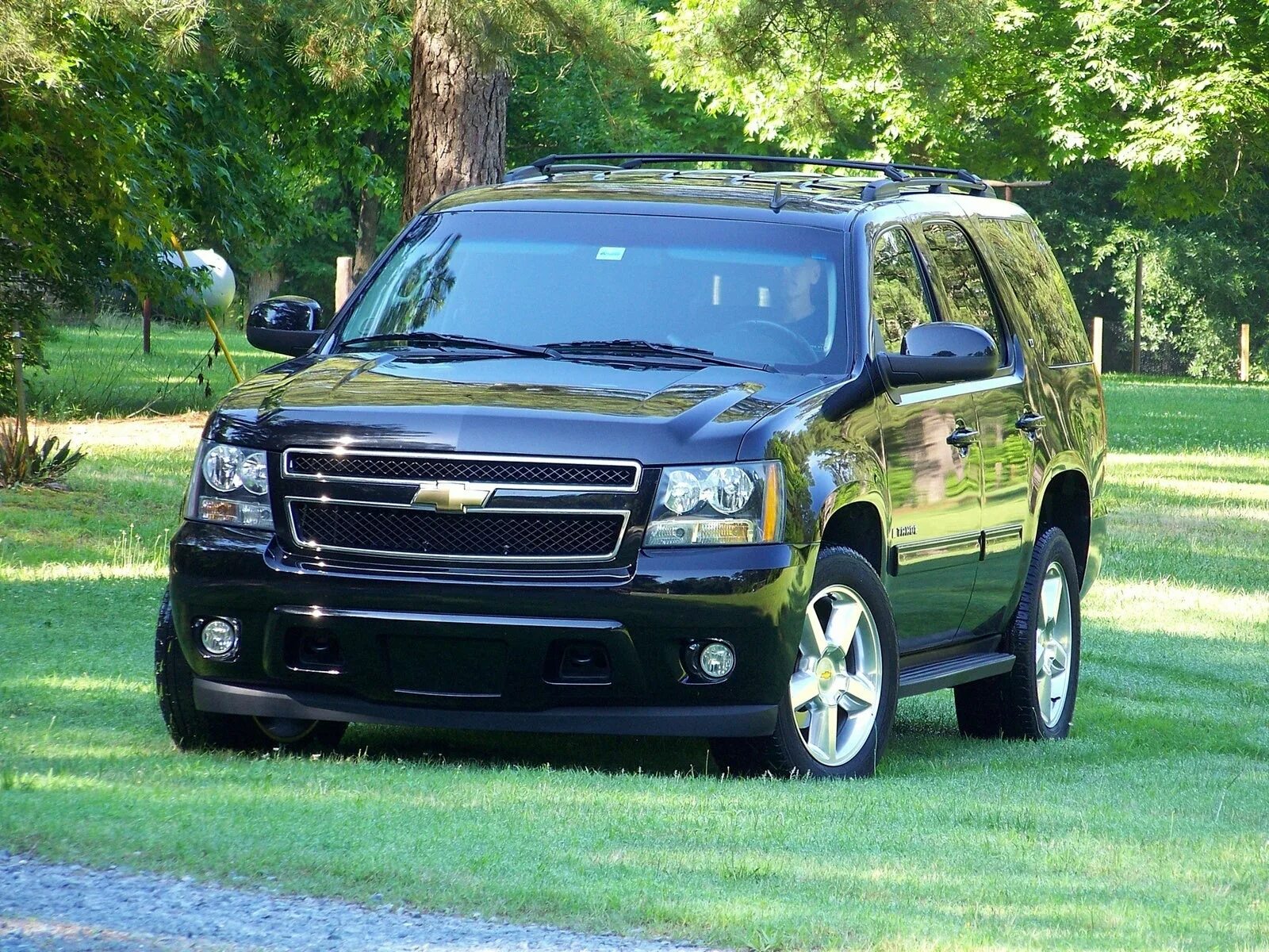 Купить шевроле м. Chevrolet Тахо. Шевроле Tahoe 3. Chevrolet Tahoe 2009. Chevrolet Tahoe GM 900.