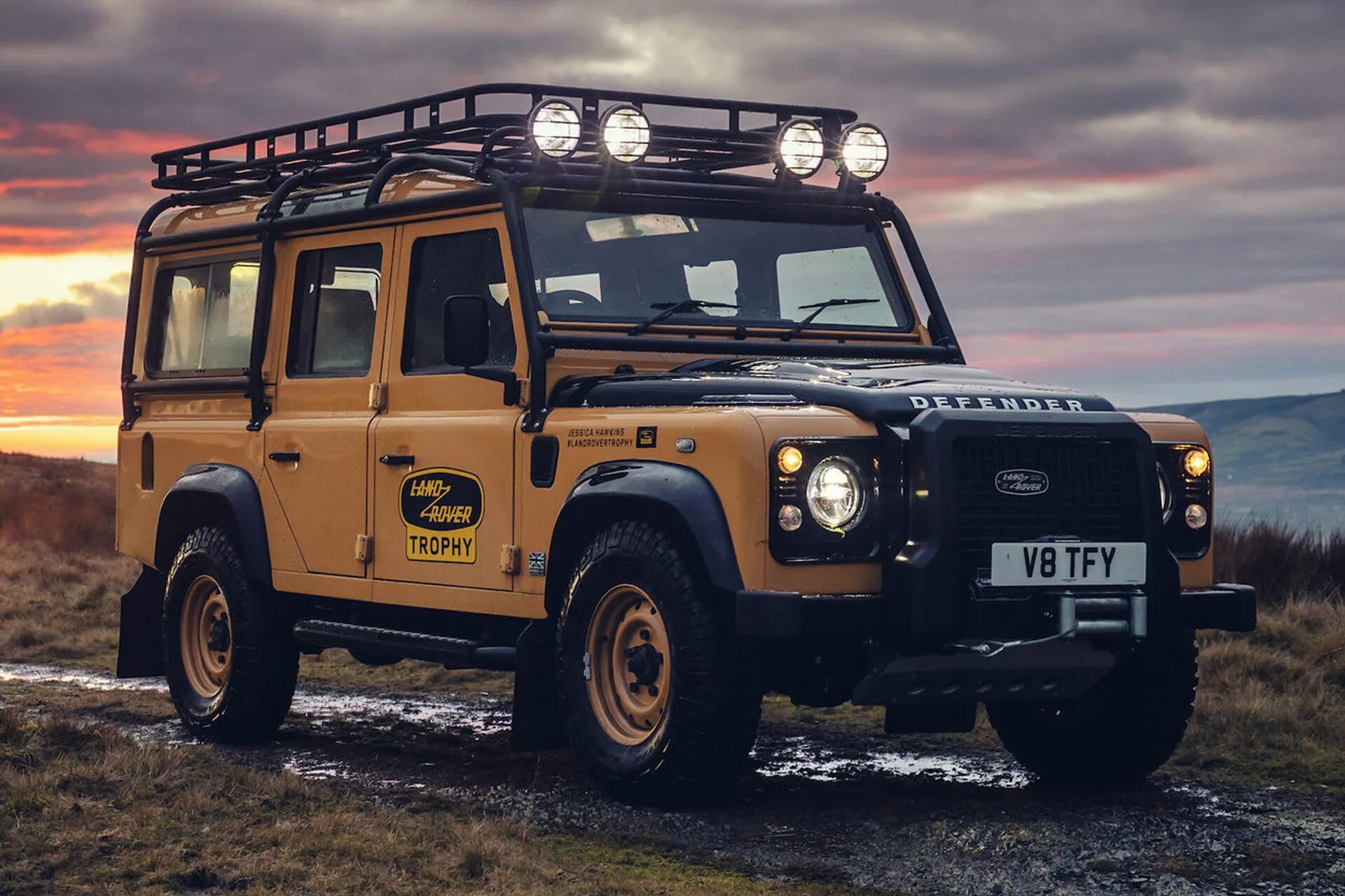 Ленд Ровер Дефендер. Дефендер 110 2021. Land Rover Defender 90 works v8. Дефендер 2021. Defender classic