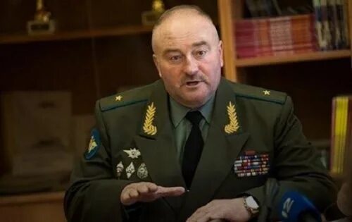 Суд арестовал посредника в передаче взятки генерал-майору ЦВО Путилову - РИА Нов