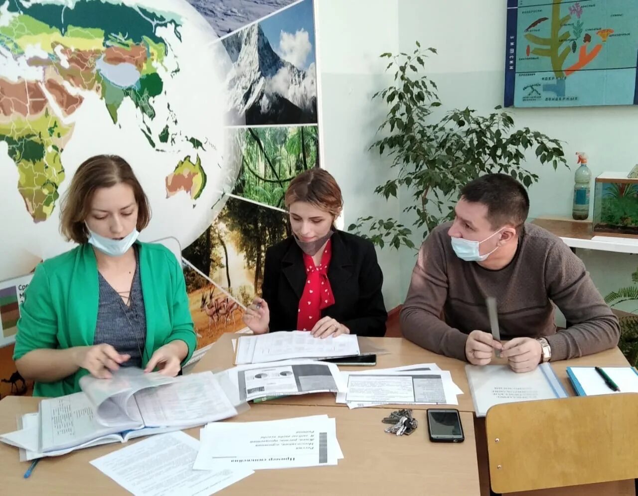 преподаватели в ктс. круглый стол с педагогами в доу. темы семинаров для учителей математики. семинар-практикум для педагогов. дискуссии, семинар-практикум.