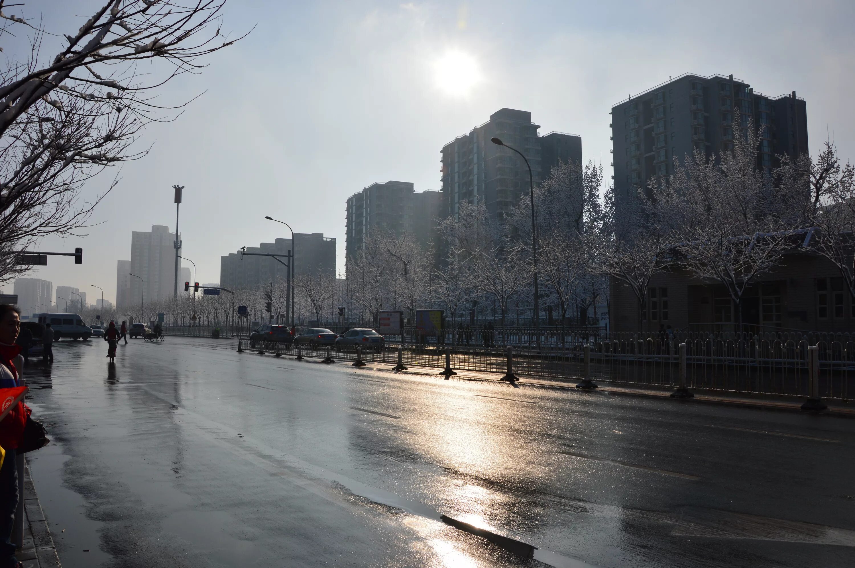 Март улица