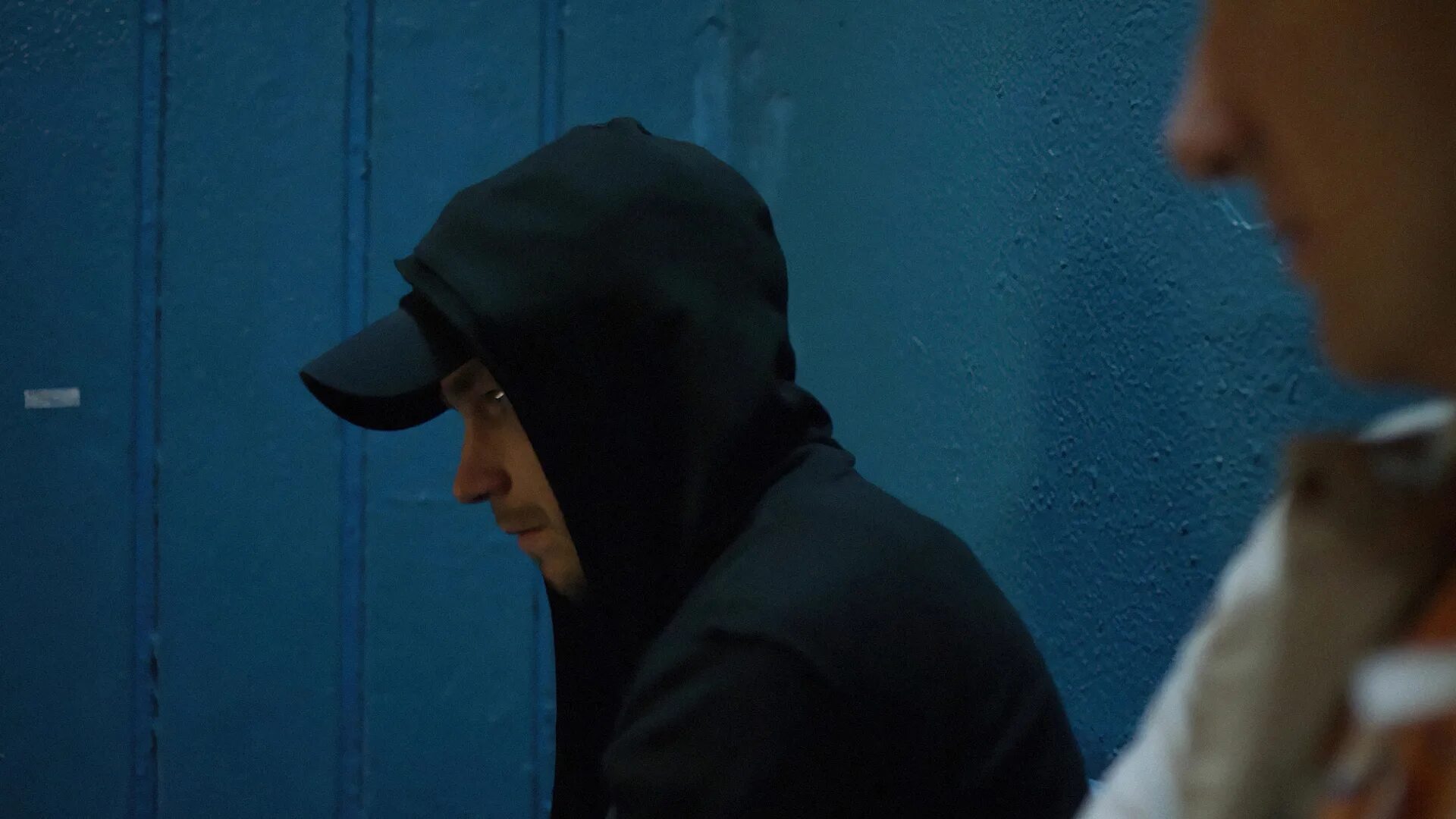 Включи звоните ди. Анна невская звоните дикаприо. Александра ревенко звоните дикаприо. Катя в сериале звоните ди каприо. Антон васильев звоните ди каприо.