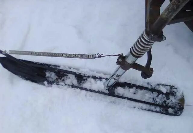 Лыжи для мотособаки. Лыжи для снегохода своими руками. Рулевое управление буран 2 лыжи. Лыжный модуль на буран. Чертеж рамы снегохода динго.