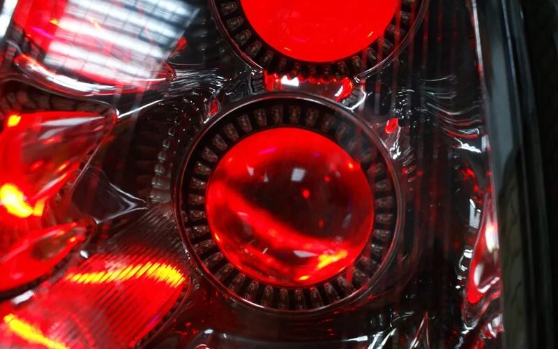 Светодиодная наклейка глаз дьявола. Rgb demon. Светодиодная наклейка глаз дьявола. Светоотражатели на каску. Rgb ангельские глазки e39.