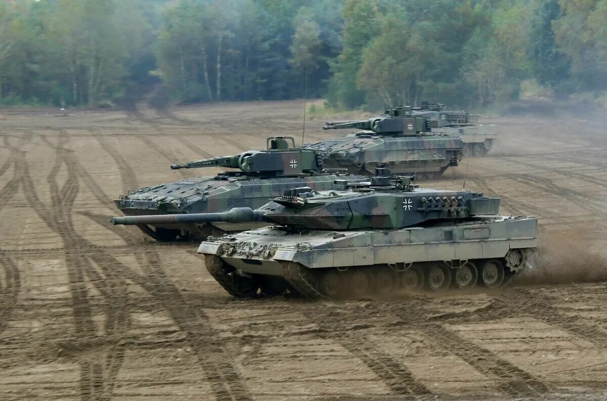 Современные немецкие танки. Леопард 2а7. Танк леопард 2а7. Leopard 2 Бундесвер. Leopard 2a5.