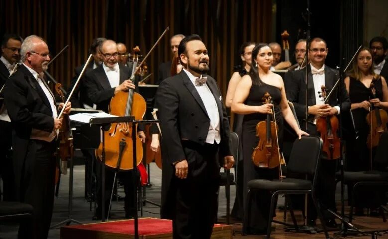 Выдающиеся певцы бельканто. Произведения современных певцов в стиле бельканто. Итальянское бельканто. Известные исполнители бельканто. Искусство прекрасного пения бельканто.