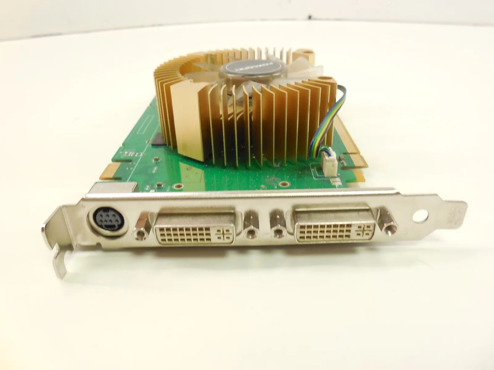 Gt 8600 256. Видеокарта palit 8600gt. Видеокарта nvidia 8600 gt. Nvidia geforce 8600 gt 512mb. 8600gt 256mb ddr2.