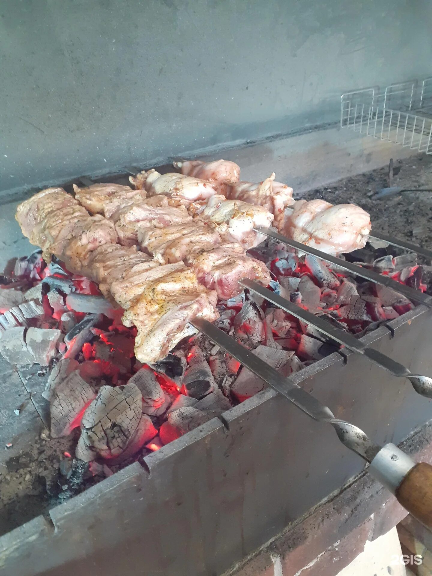 Шашлык проспект победы. Два шампура проспект победы 112. Золотой шампур кисловодск меню. Очаг шашлычная челябинск проспект победы. Шашлык проспект победы.