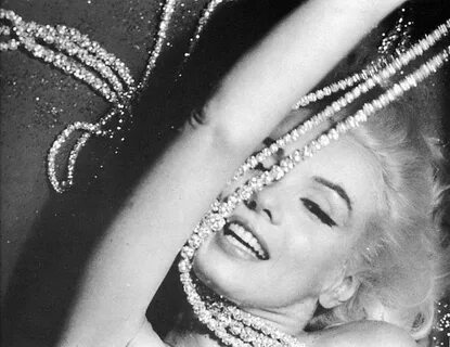 Marilyn long