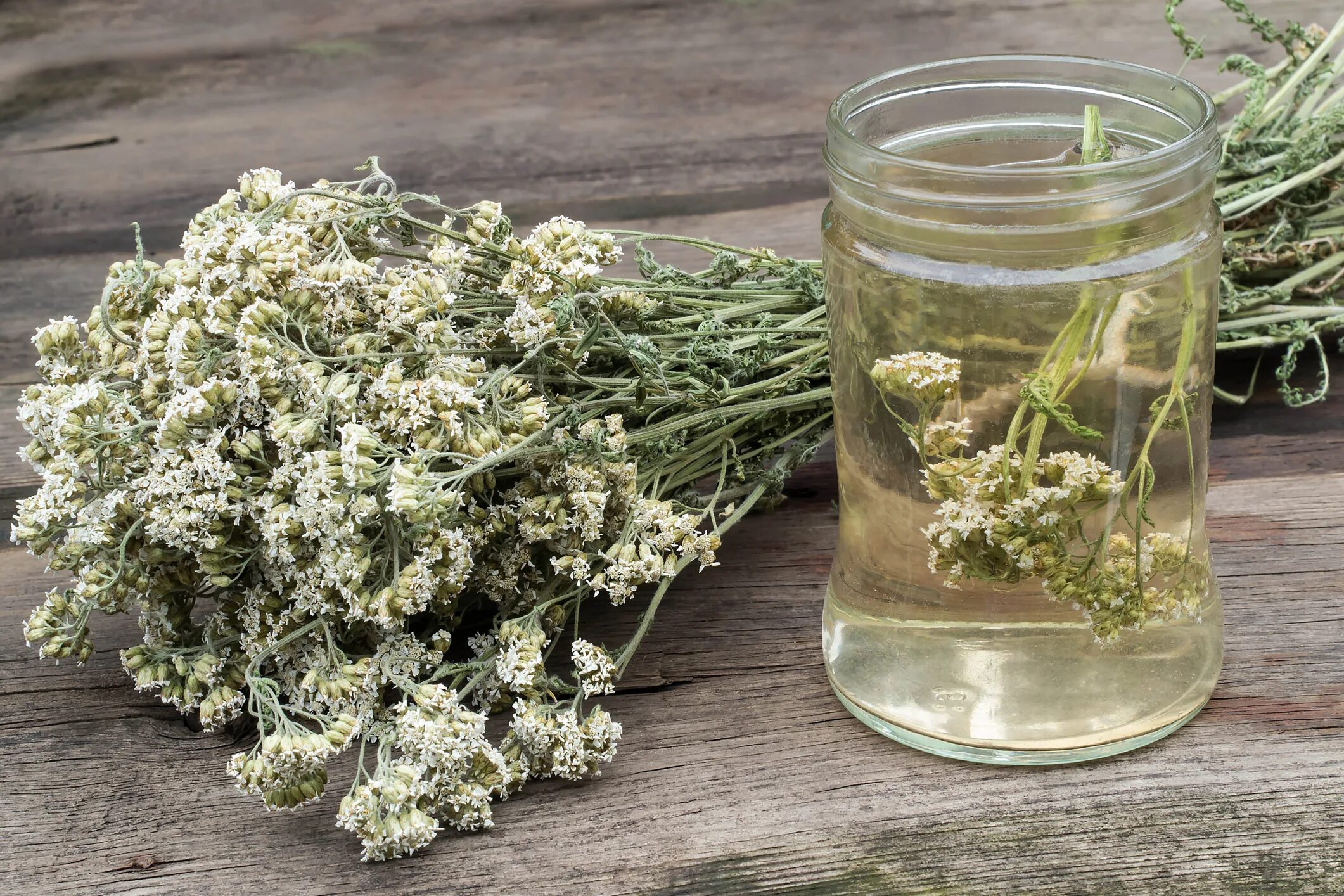 Ингаляция полынью. Ингаляция над кастрюлей. Ингаляция полынью. Ингаляция над картошкой. Ингаляция полынью.