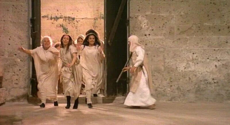 флавия мусульманская монахиня фильм 1974 актёры и роли. флавия-гертруда мбайабе актриса. флавия отступница 1974. флавия мусульманская монахиня 1974. флавия отступница 1974.