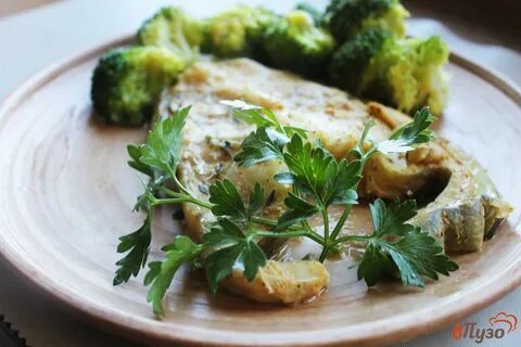Зубатка запеченная с овощами