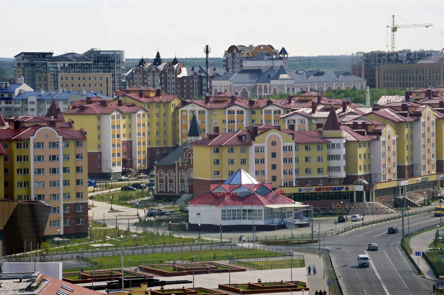 Город салехард расположен в природной