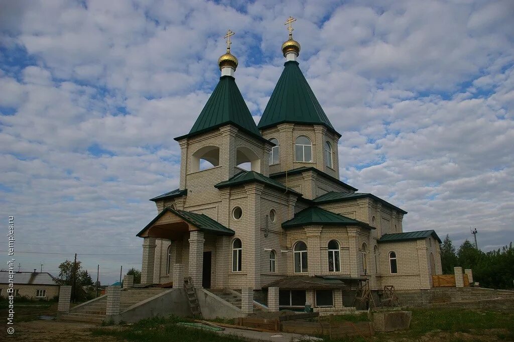 Пос троицкое алтайский край. Село Троицкое Алтайский край. Алтайский край Троицкий район село Троицкое. Троицкое Алтайский край Церковь. Церковь Троицы Живоначальной село Троицкое.