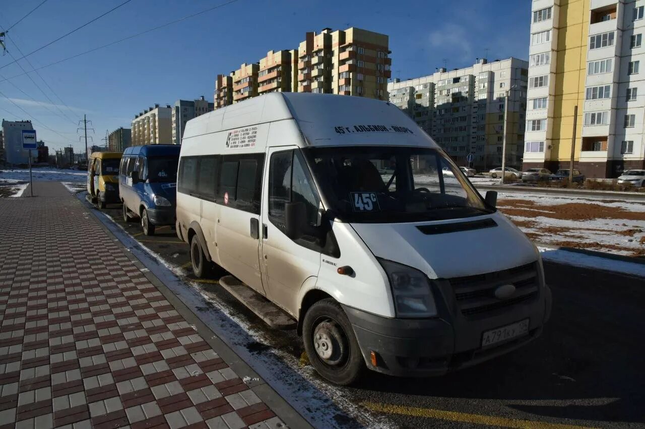 Маршрутный микроавтобус. Микроавтобус автобус микроавтобусы. Автобусы малой вместимости. Маршрутки Астрахань.