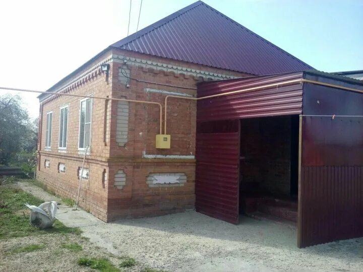 Станица кропоткина краснодарский край. Дом в станице казанская. Дом коттедж станица казанская краснодарский край. Ст-ца казанская краснодарский край. Станица ивановская краснодарский край.