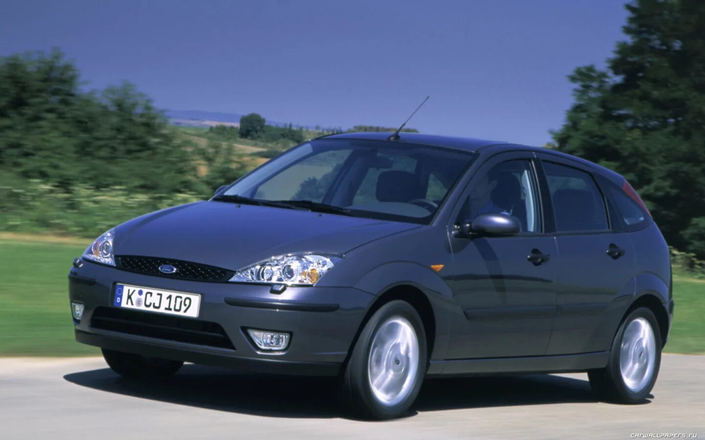 Купить форд 1 в москве. Ford Focus 2001. Ford Focus 1. Форд фокус 1 седан. Ford Focus 2001 хэтчбек.