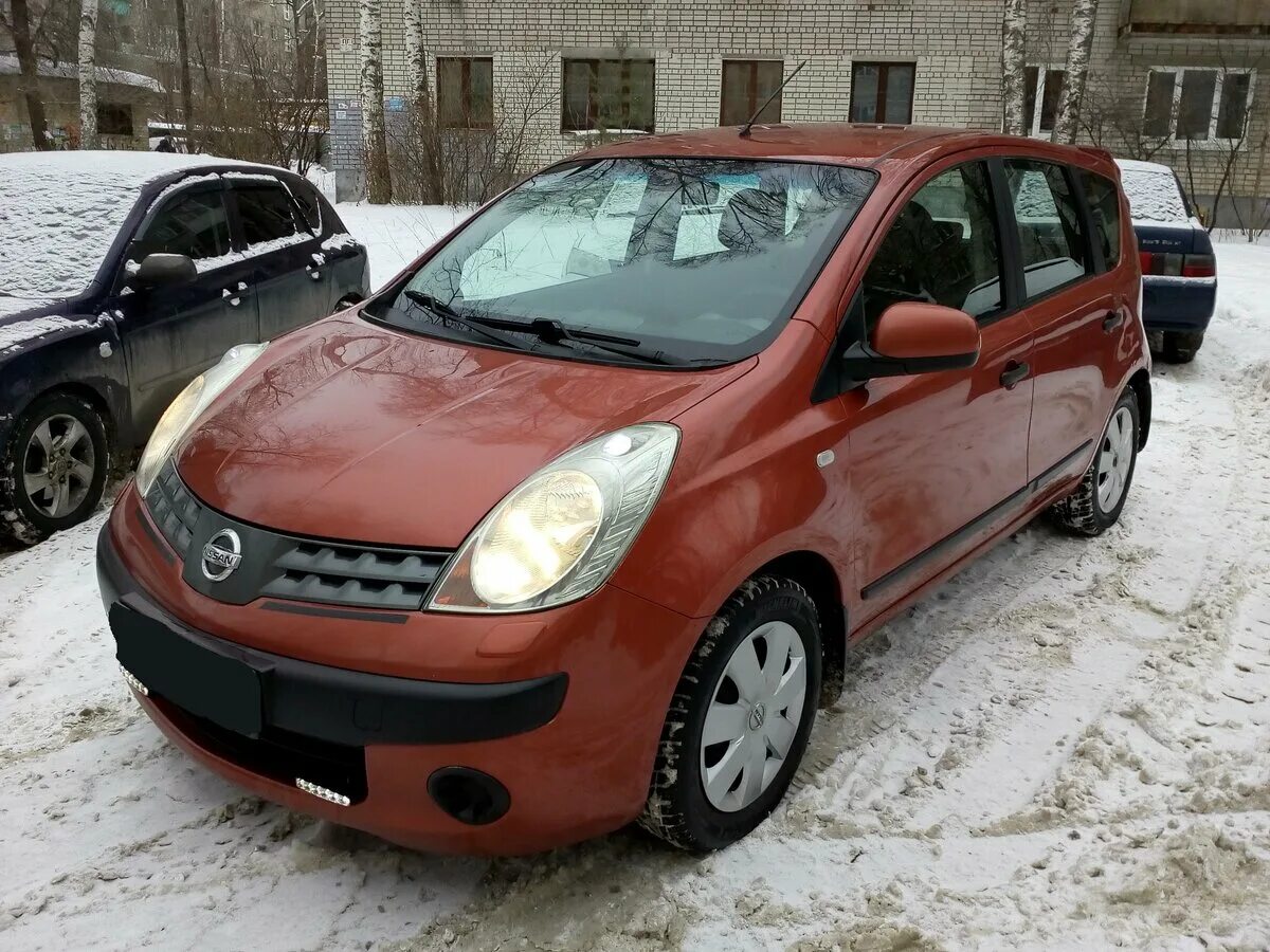 Купить машину 2007. Nissan Note 2007. Ниссан ноут оранжевый. Оранжевый Ниссан ноут 2007 авто ру. Ниссан ноут 2007 года.