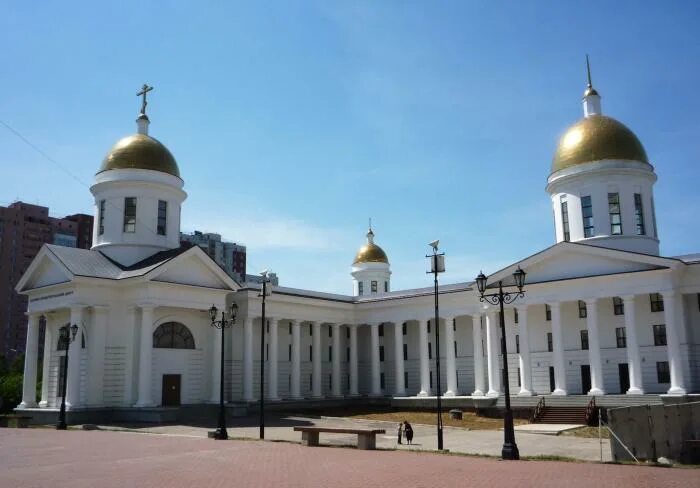Кириллица самара. Храм Кирилла и Мефодия Самара. Кирилл и Мефодий храм в Самаре. Собор на Поляне Фрунзе Самара. Храм Кирилла и Мефодия Самара фото.