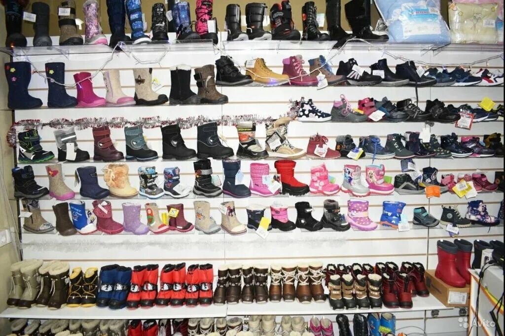 планета обуви иркутск. обувь екатеринбург магазины ботаникамол. город екатеринбург обувь. ботинок на выставке. павловский обувь нижний тагил.