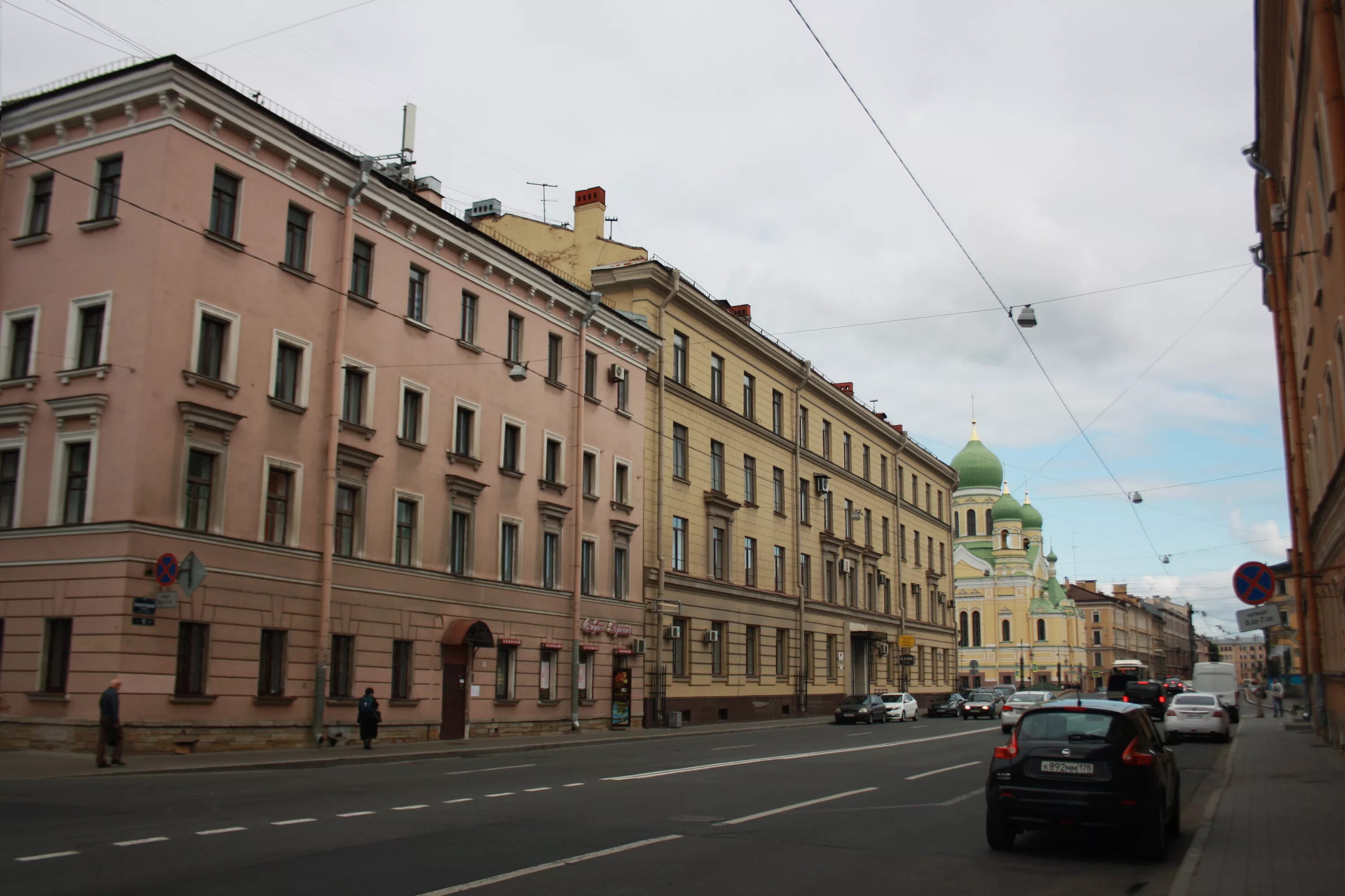 Санкт-Петербург, Лермонтовский проспект дом 40-42 (ул. 13-я Красноармейская, 30-