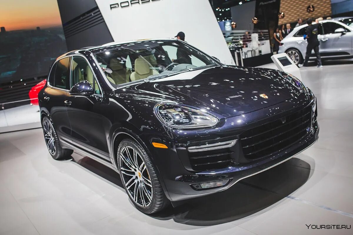 Порш каен турбо. Porsche Cayenne Turbo s 2015. Порше Кайен 2015. Порше Кайен 2016. Porsche Cayenne Turbo s.