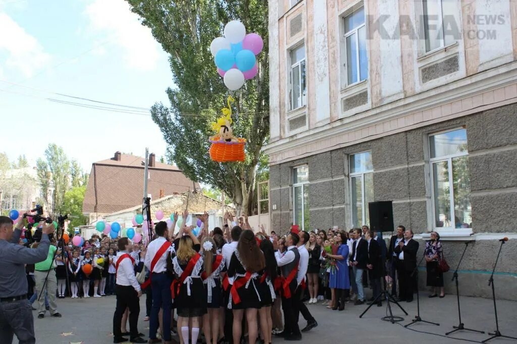 Электронный журнал 5 школа феодосия. Школа 1 феодосия. школа 15 феодосия. седьмая школа феодосия. школа 12 феодосия учителя.